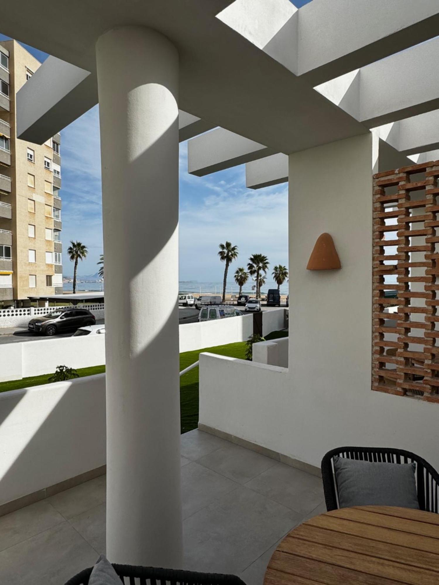 Reyes Catolicos Premium Beach, Playa Urbanova, アリカンテ エクステリア 写真