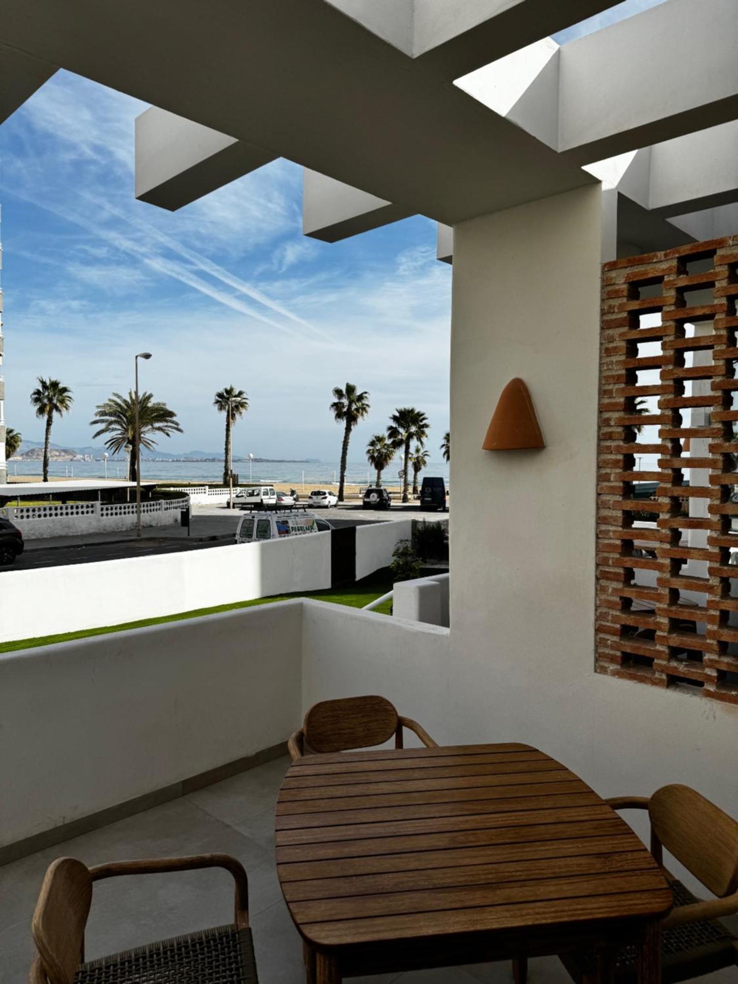 Reyes Catolicos Premium Beach, Playa Urbanova, アリカンテ エクステリア 写真